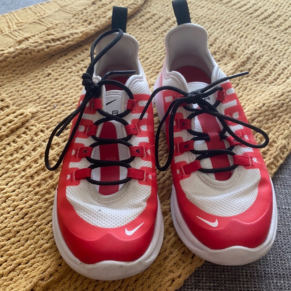 Boys Nike size 1.5